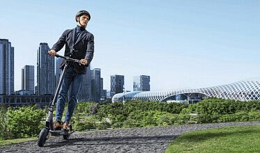 На выставке MWC 2023 представлен электросамокат Xiaomi Electric Scooter 4 Ultra - фото На выставке MWC 2023 представлен электросамокат Xiaomi Electric Scooter 4 Ultra - фото